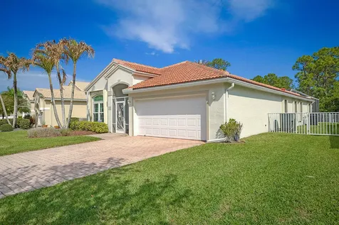 7004 SE Twin Oaks Circle Stuart FL 34997
