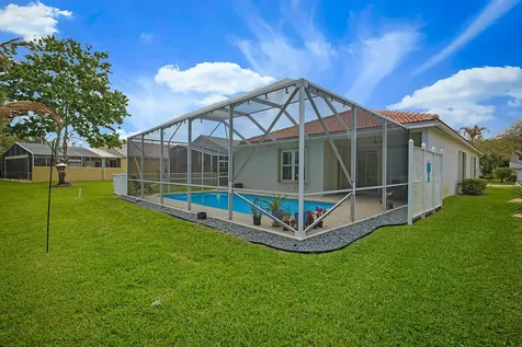 7004 SE Twin Oaks Circle Stuart FL 34997