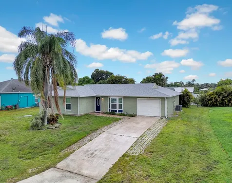1918 SE Cheltenham Street Port St Lucie FL 34983