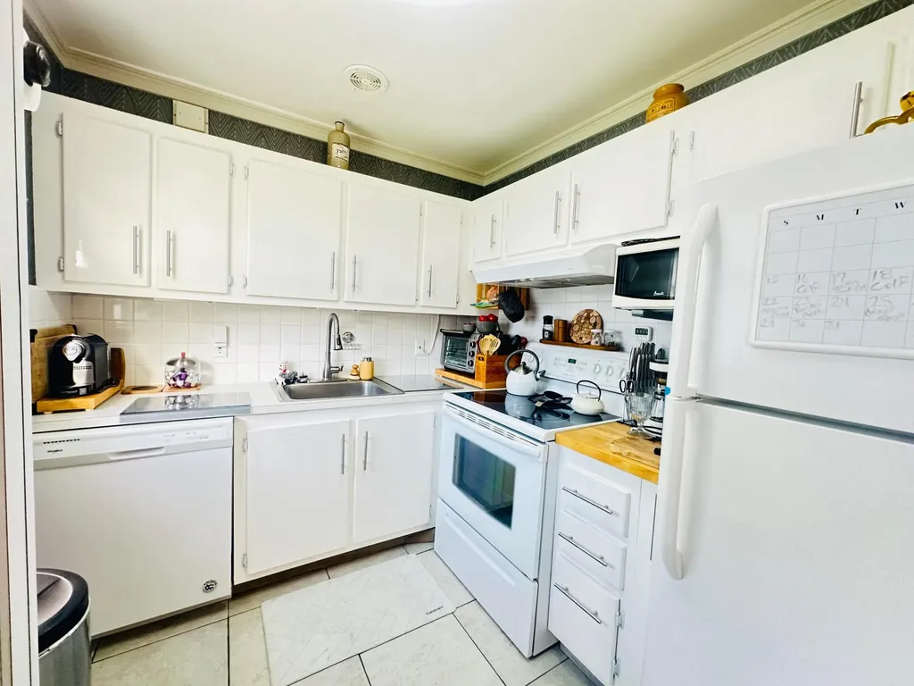 200 Ventnor L Deerfield Beach FL 33442