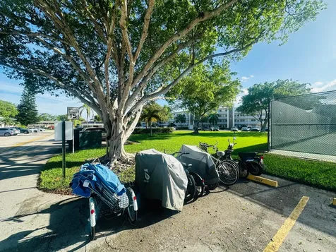 200 Ventnor L Deerfield Beach FL 33442