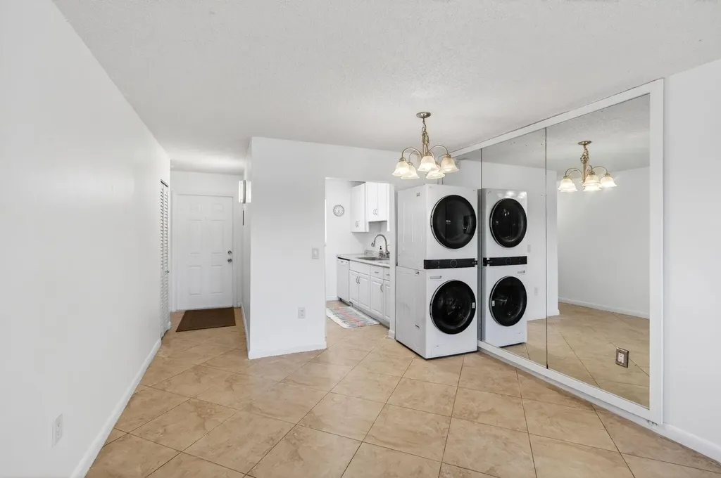 600 SW 2nd Avenue Boca Raton FL 33432