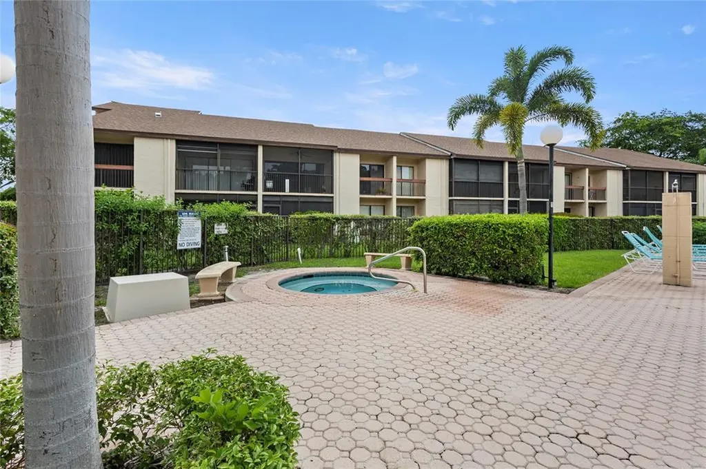 2209 SW 15th Street Deerfield Beach FL 33442