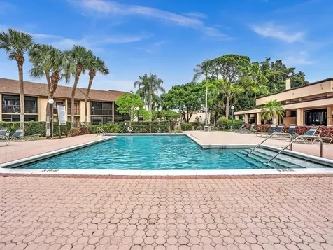 2209 SW 15th Street Deerfield Beach FL 33442