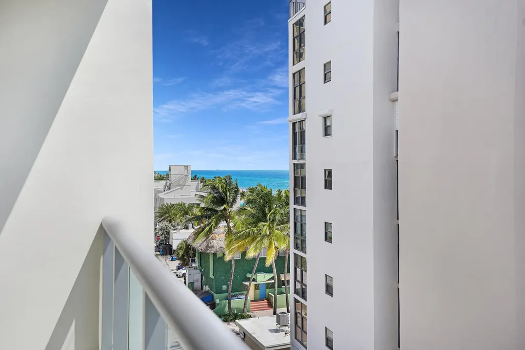 777 N Ocean Drive Hollywood FL 33019