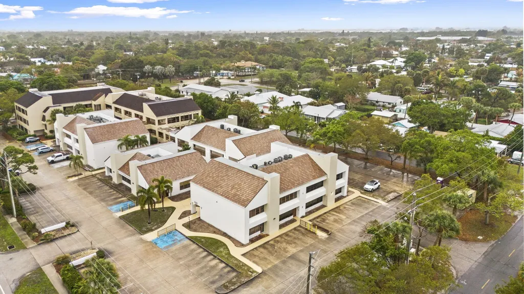 900 SE Ocean Boulevard Stuart FL