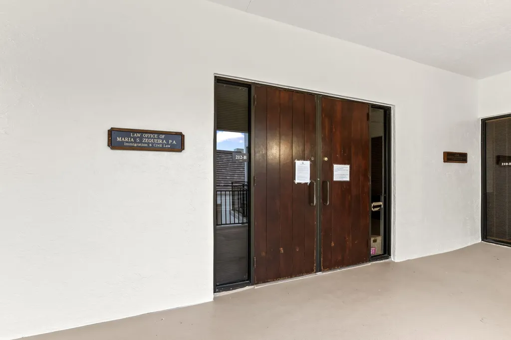 900 SE Ocean Boulevard Stuart FL