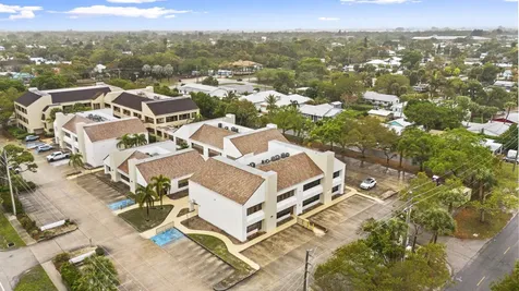 900 SE Ocean Boulevard Stuart FL