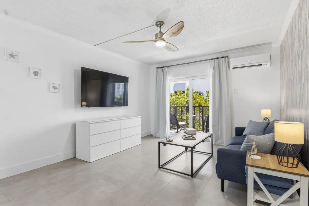 3000 Riomar Street Fort Lauderdale FL 33304