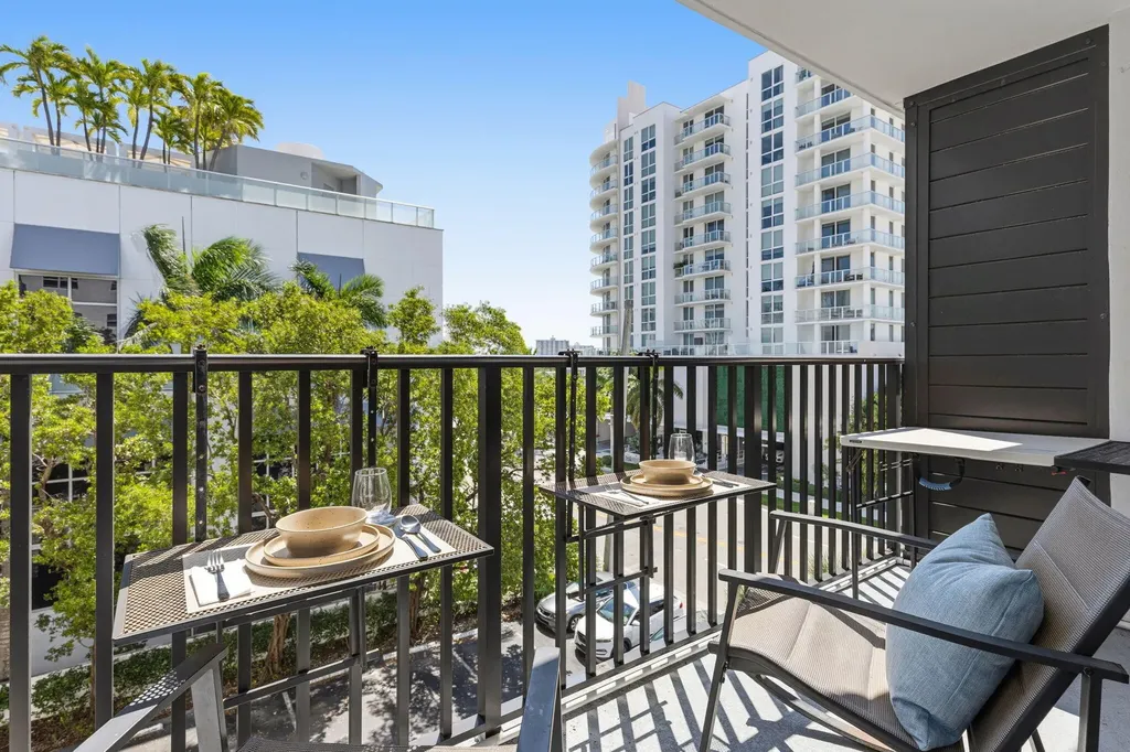 3000 Riomar Street Fort Lauderdale FL 33304