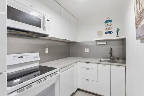 3000 Riomar Street Fort Lauderdale FL 33304