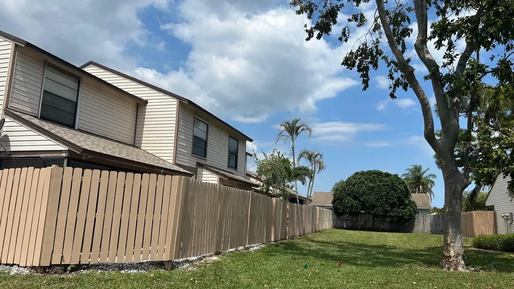102 Sherwood Circle Jupiter FL 33458