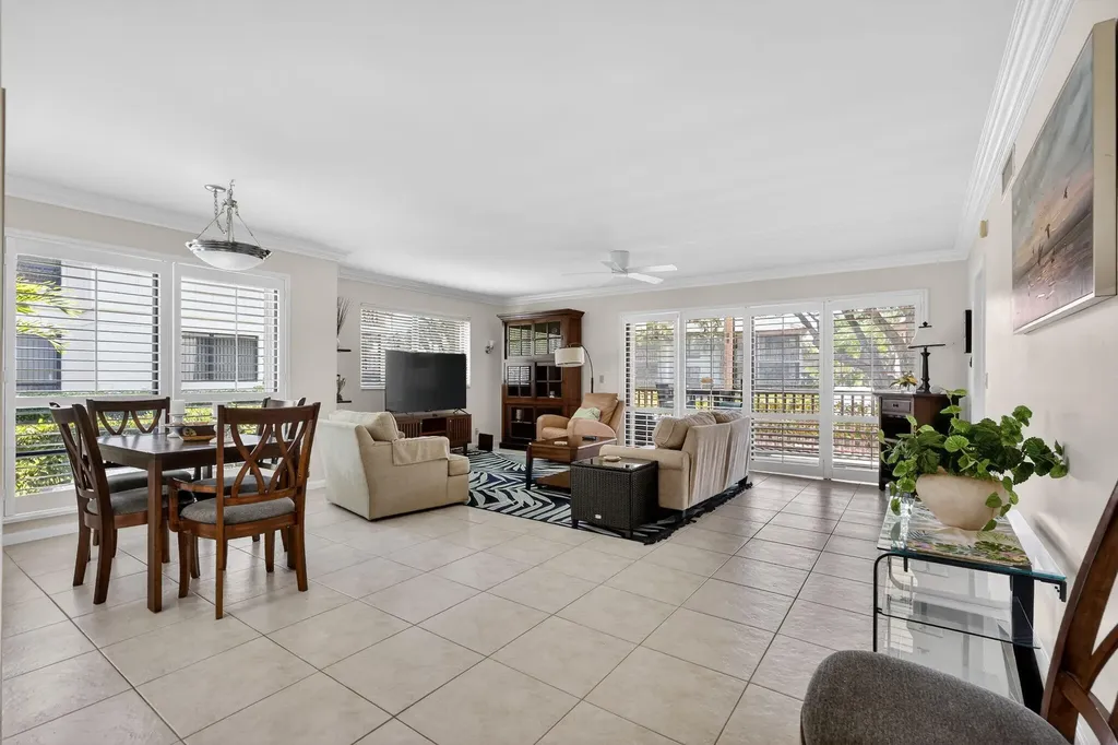 479 Brackenwood Lane N Palm Beach Gardens FL 33418