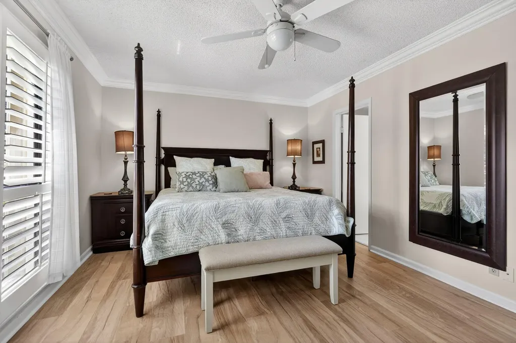 479 Brackenwood Lane N Palm Beach Gardens FL 33418