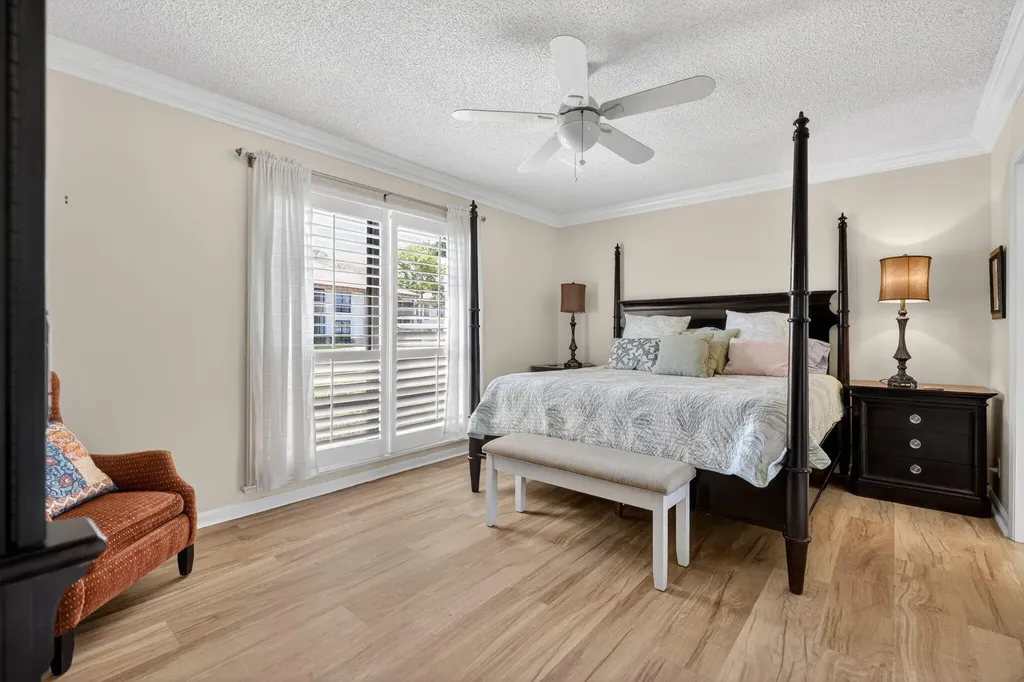 479 Brackenwood Lane N Palm Beach Gardens FL 33418