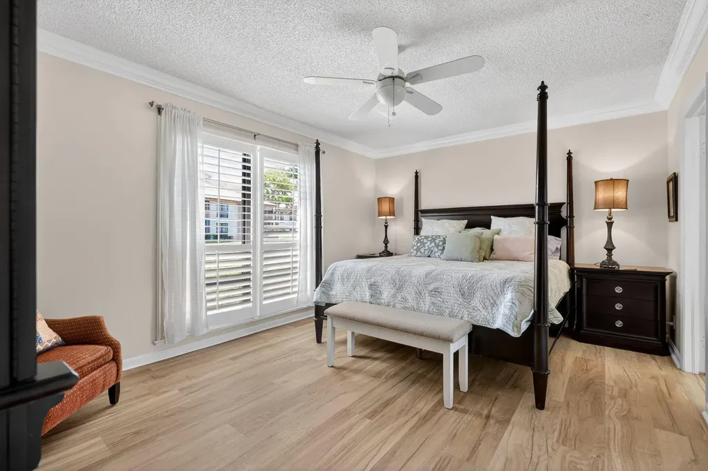 479 Brackenwood Lane N Palm Beach Gardens FL 33418