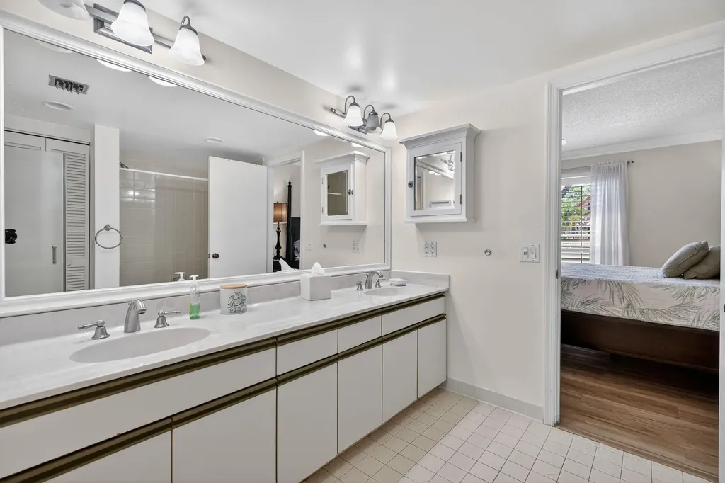 479 Brackenwood Lane N Palm Beach Gardens FL 33418