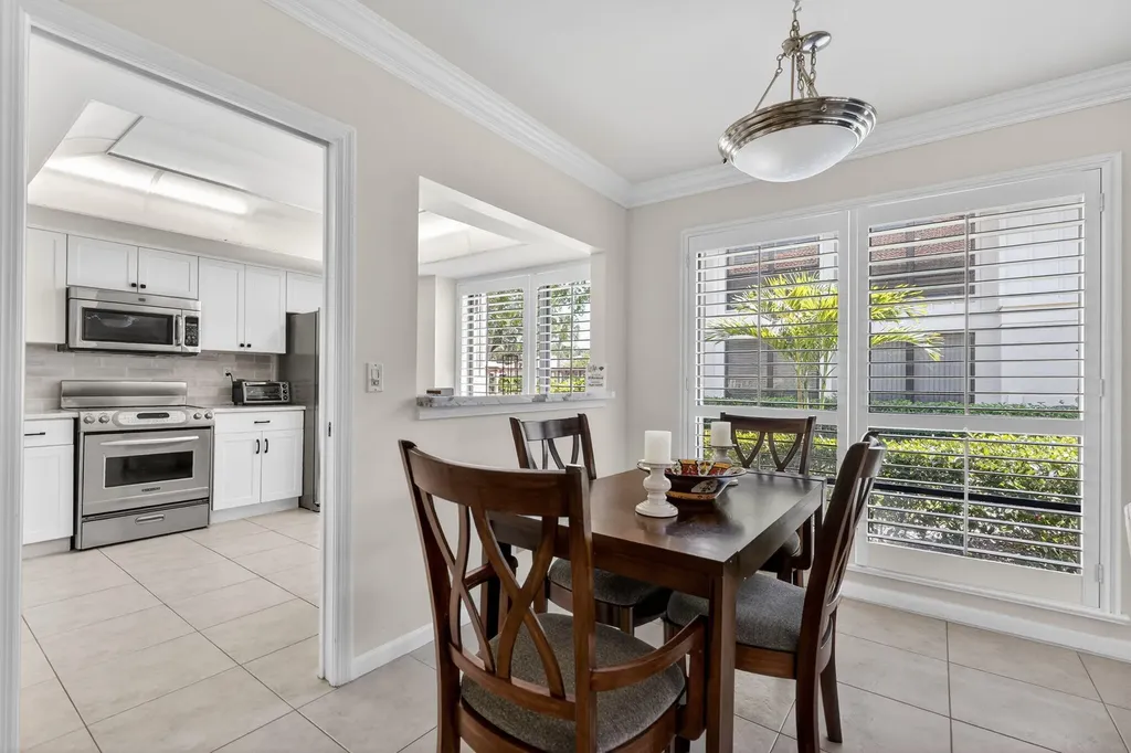 479 Brackenwood Lane N Palm Beach Gardens FL 33418