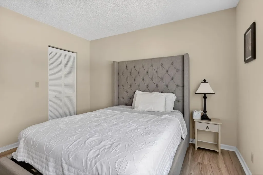 479 Brackenwood Lane N Palm Beach Gardens FL 33418