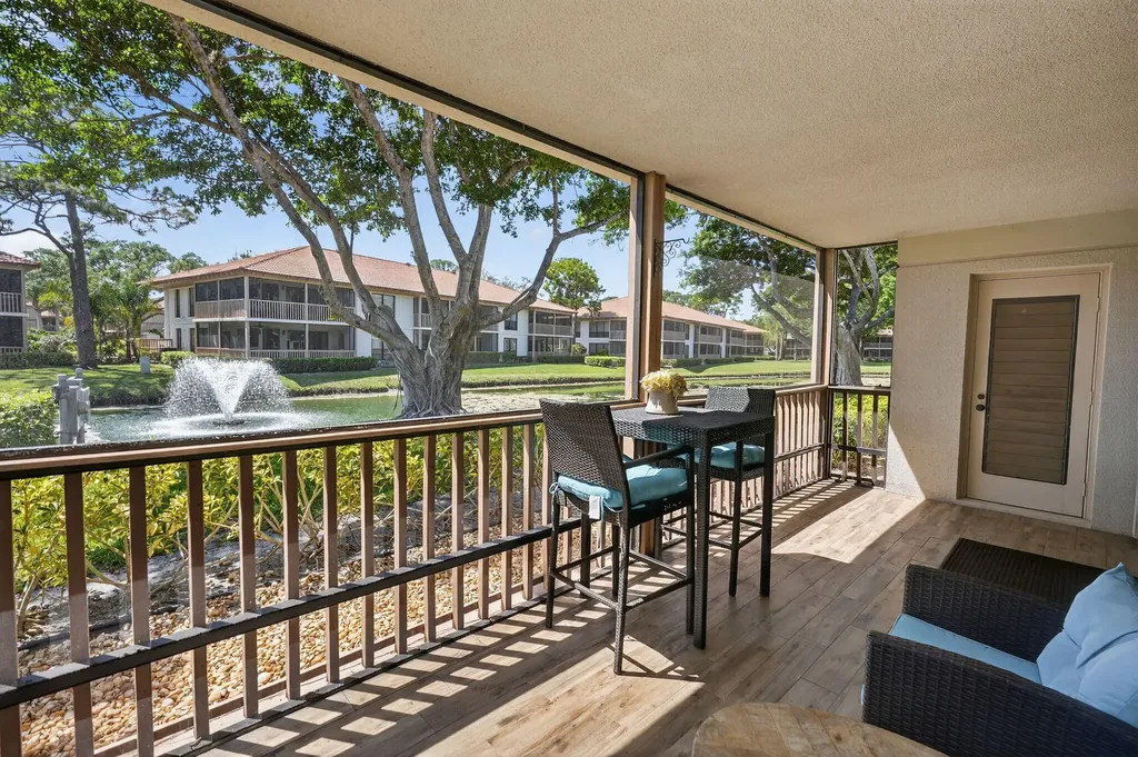 479 Brackenwood Lane N Palm Beach Gardens FL 33418