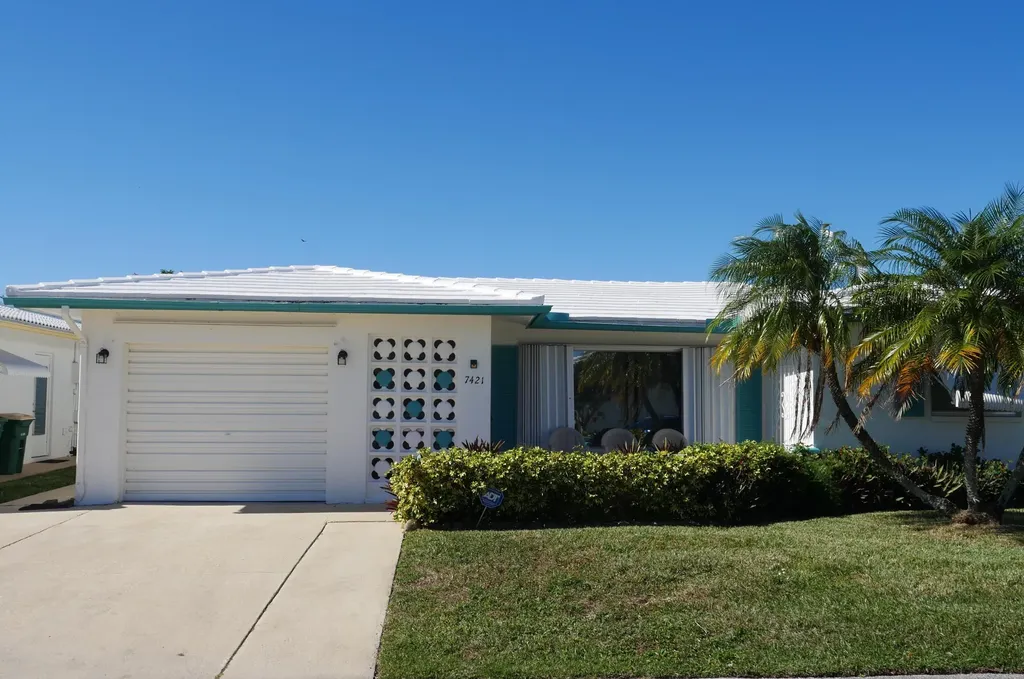 7421 NW 72nd Avenue Tamarac FL 33321