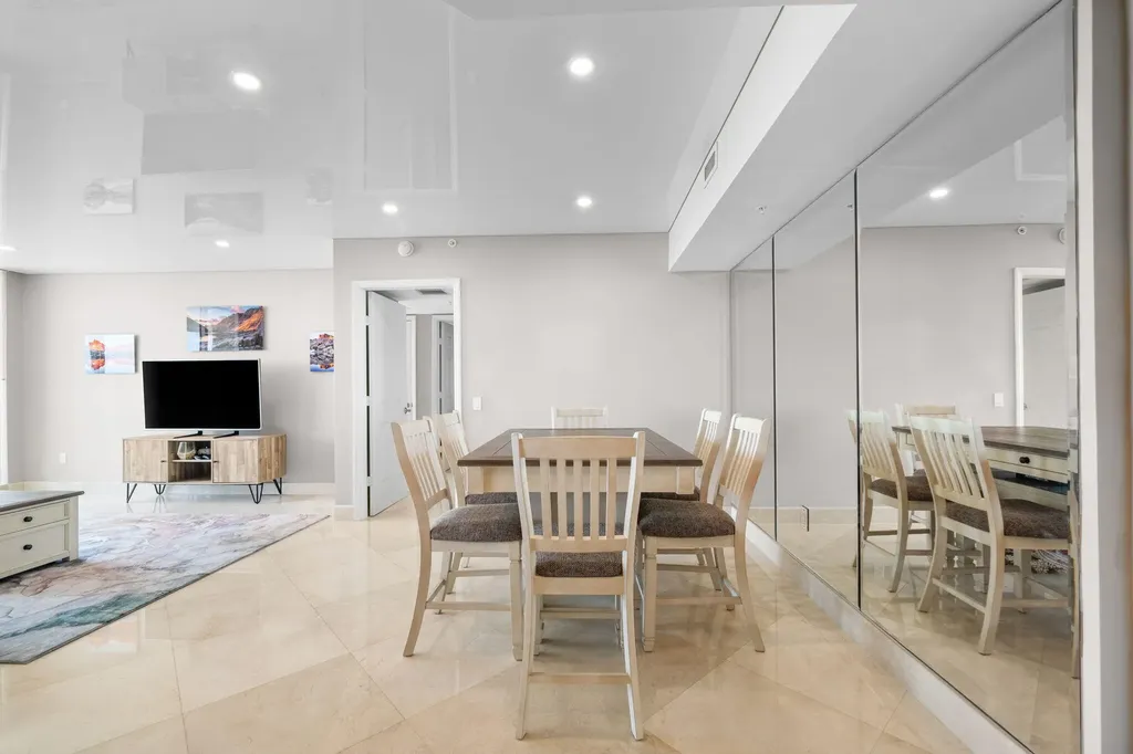 411 N New River Drive Drive E Fort Lauderdale FL 33301