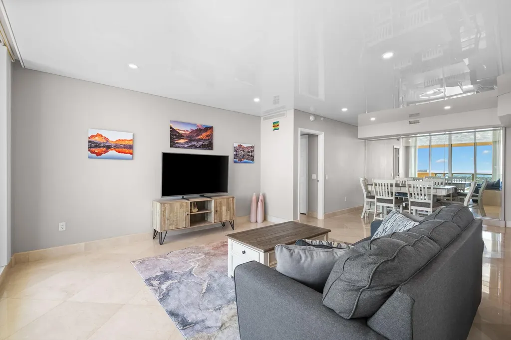 411 N New River Drive Drive E Fort Lauderdale FL 33301