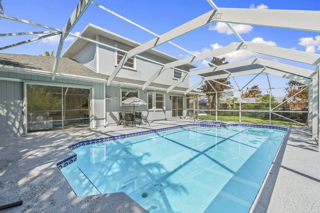 405 NE Midvale Street Port St Lucie FL 34983