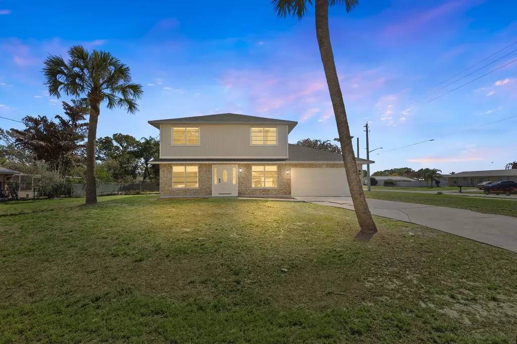 405 NE Midvale Street Port St Lucie FL 34983