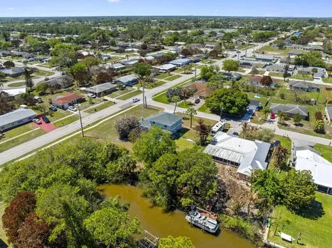 405 NE Midvale Street Port St Lucie FL 34983