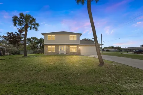 405 NE Midvale Street Port St Lucie FL 34983
