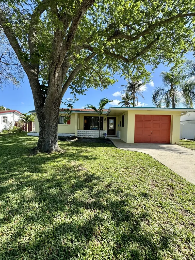3510 Taft Street Hollywood FL 33021