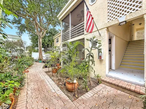 305 SE 11th Avenue Pompano Beach FL 33060