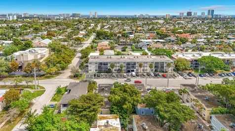 305 SE 11th Avenue Pompano Beach FL 33060