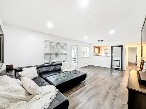 305 SE 11th Avenue Pompano Beach FL 33060