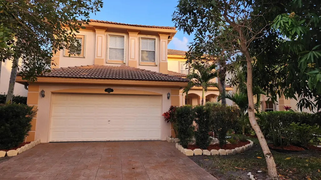 10530 Galleria Street Wellington FL 33414