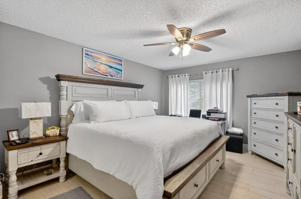8081 Springtree Road Boca Raton FL 33496