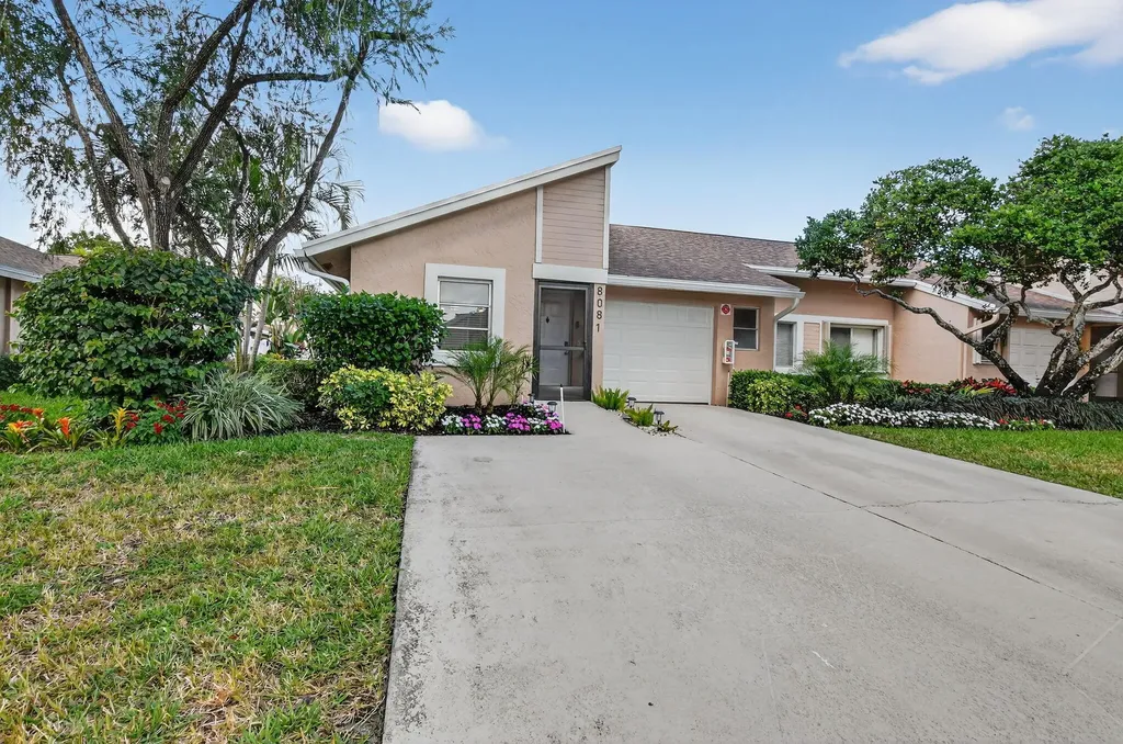 8081 Springtree Road Boca Raton FL 33496