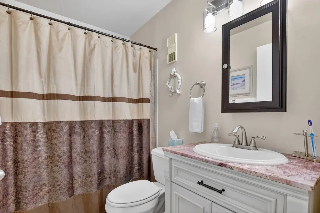 8081 Springtree Road Boca Raton FL 33496