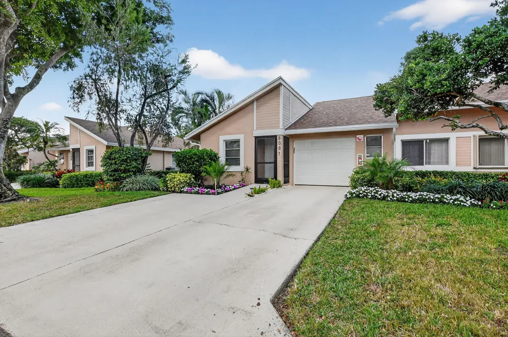 8081 Springtree Road Boca Raton FL 33496