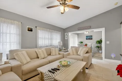 8081 Springtree Road Boca Raton FL 33496