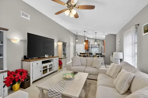 8081 Springtree Road Boca Raton FL 33496