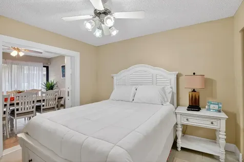 8081 Springtree Road Boca Raton FL 33496