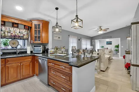 8081 Springtree Road Boca Raton FL 33496