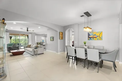 445 NW Sunflower Place Jensen Beach FL 34957