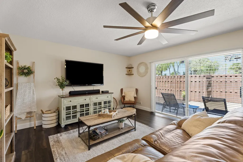 110 N Delaware Boulevard Jupiter FL 33458