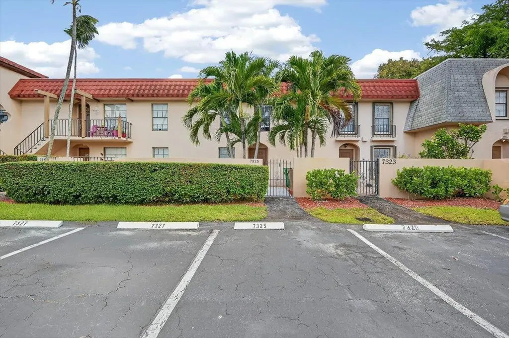 7325 SW 26th Court Davie FL 33314