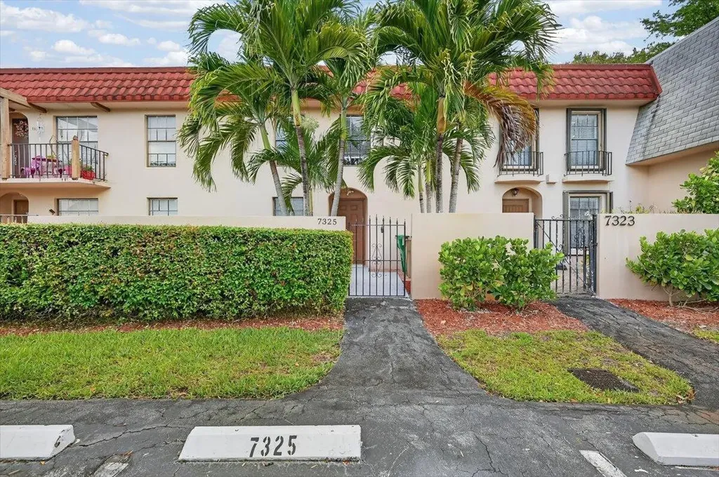 7325 SW 26th Court Davie FL 33314