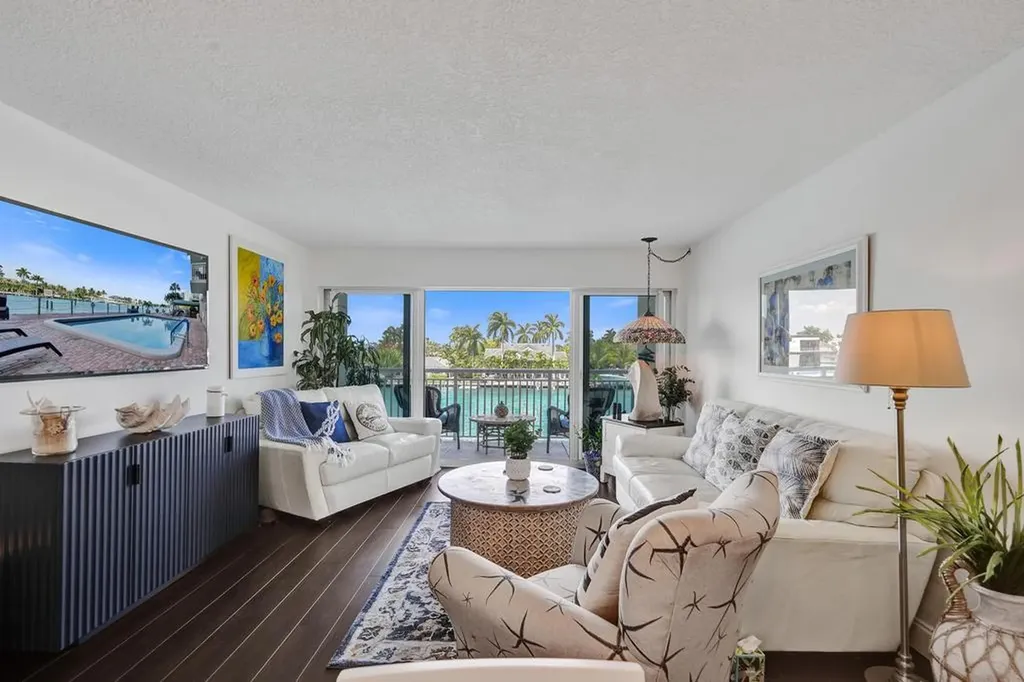 2611 N Riverside Drive Pompano Beach FL 33062