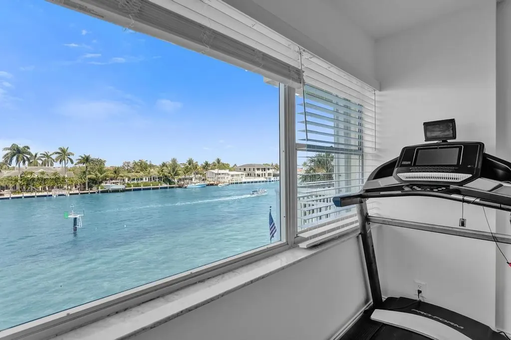 2611 N Riverside Drive Pompano Beach FL 33062